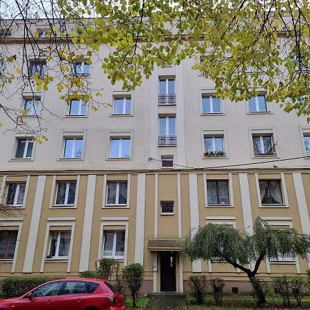 Jazz Apartament Czestochowa Centrum 2-Bedroom المظهر الخارجي الصورة