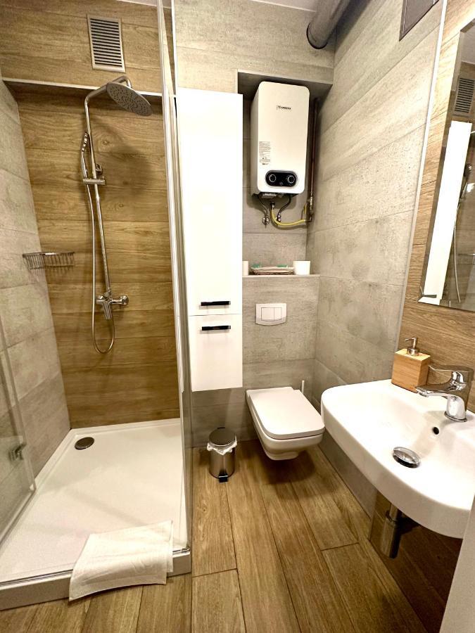 Jazz Apartament Czestochowa Centrum 2-Bedroom المظهر الخارجي الصورة