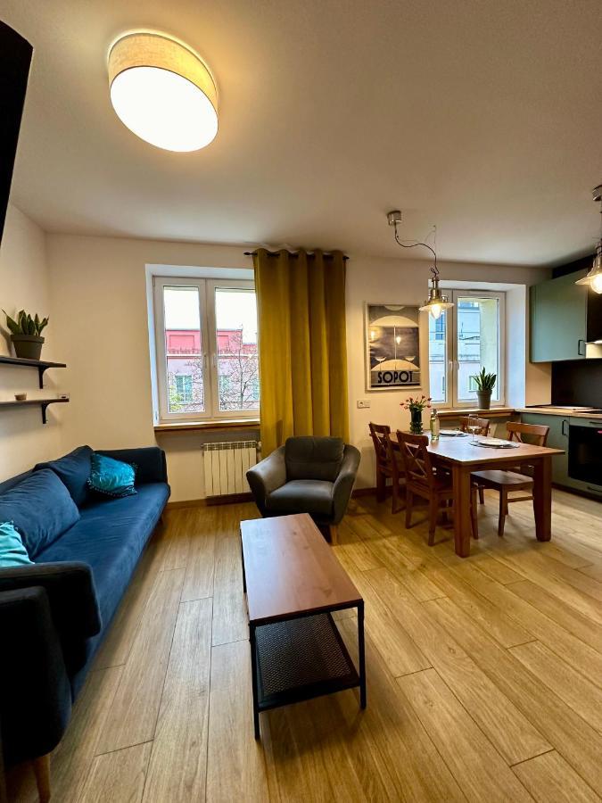 Jazz Apartament Czestochowa Centrum 2-Bedroom المظهر الخارجي الصورة